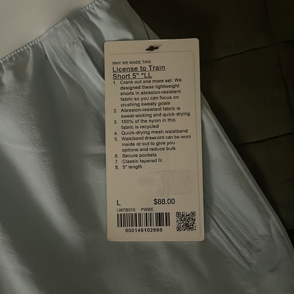 Lululemon NEW License to train shorts 5” - Picture 3 of 4